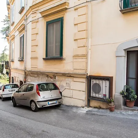 Petros Bed & Breakfast 3*
