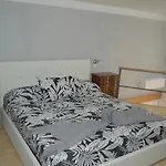 Petros Rooms&apartments Penzion Salerno
