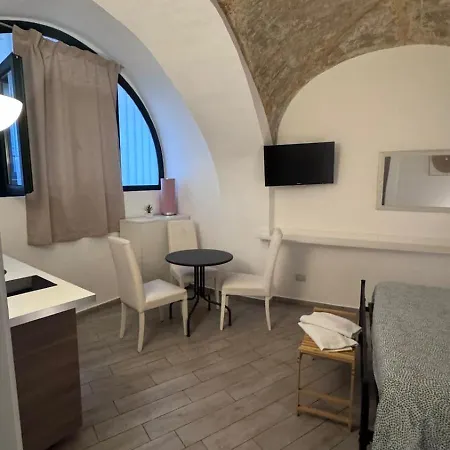 Petros Rooms&apartments Salerno