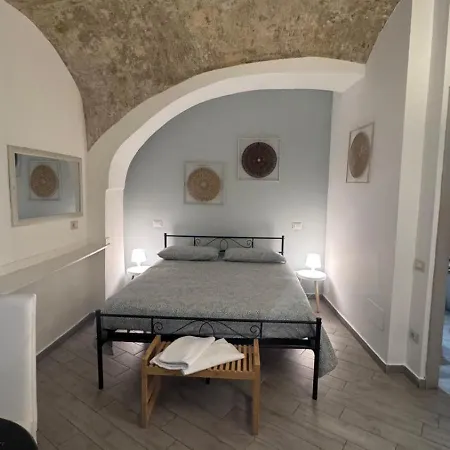 Petros Rooms&apartments 3* Salerno