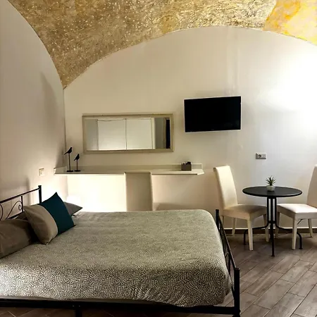 Petros Rooms&apartments 3* Salerno