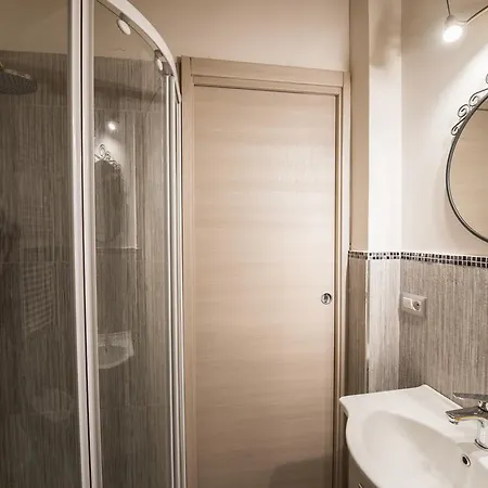 Petros Rooms&apartments 3* Salerno