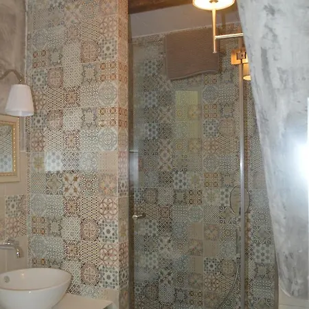 Petros Rooms&apartments 3*